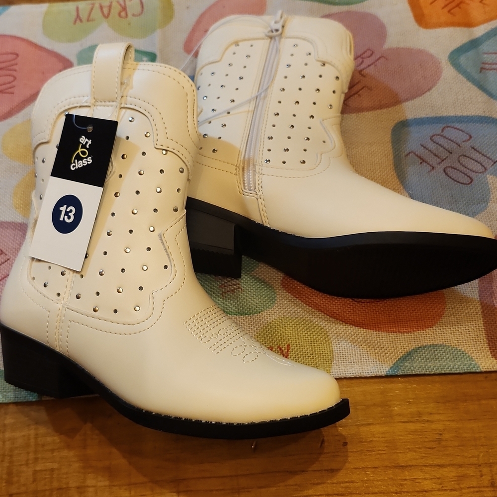 Art Class Girl's White Studded Cowboy Boots Size 13